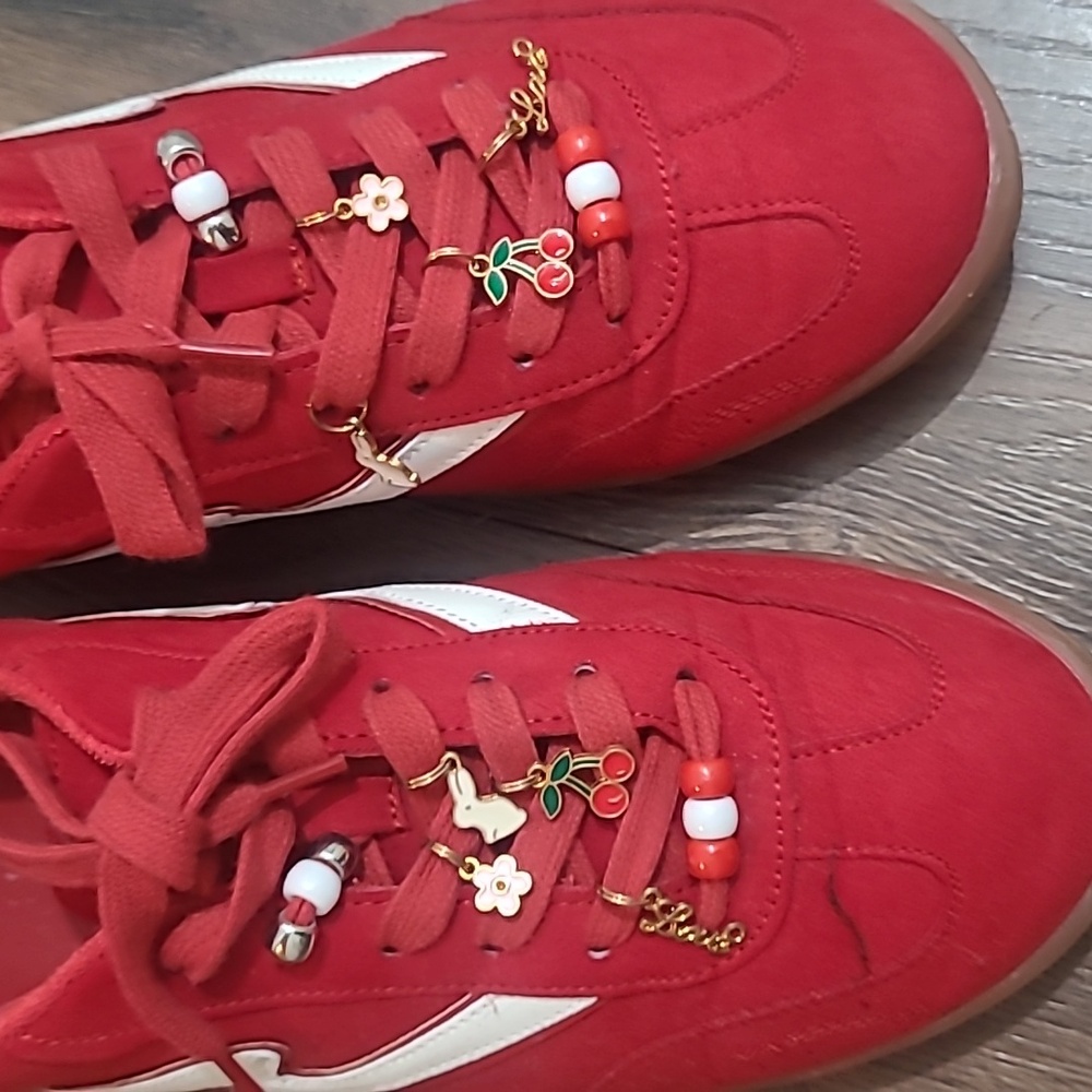 Womens Shoes - Picture 4 of 4